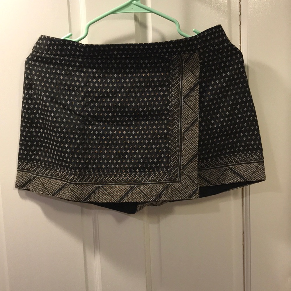 Black and bronze embroidered skort